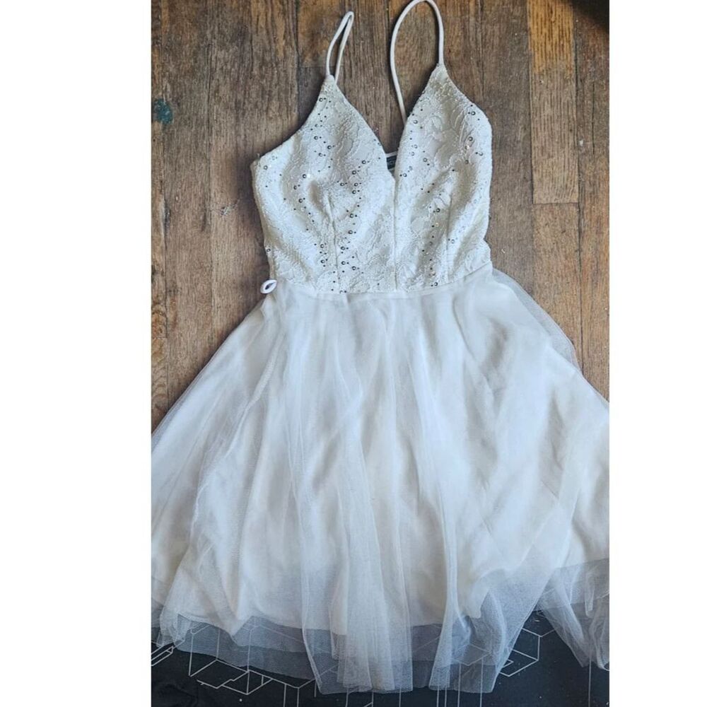 Kimcine maxi dress size small